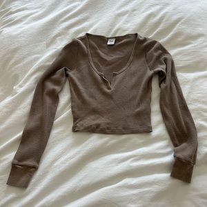 Aritzia TNA Waffle Knit Cropped Long Sleeved Tee